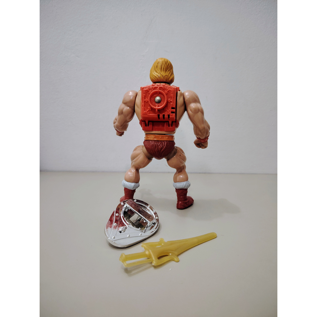 HE MAN THUNDER PUNCH