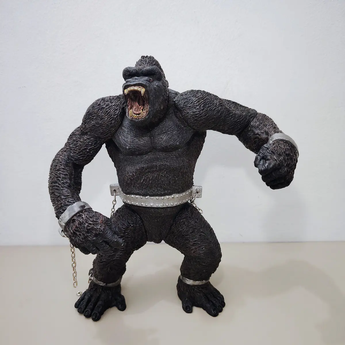 KING KONG GIGANTE AÑO 2000