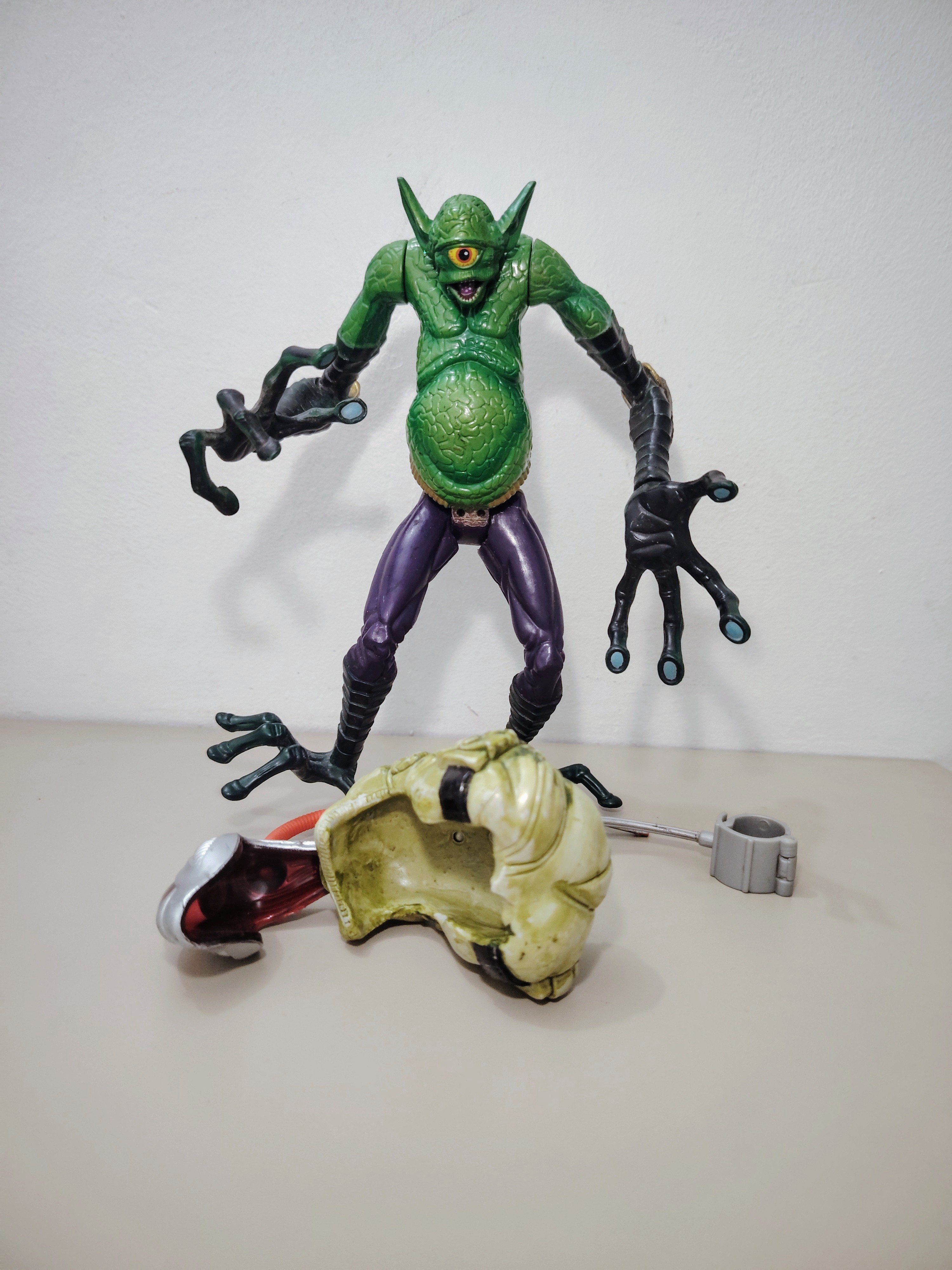 MEEGAN ALIEN