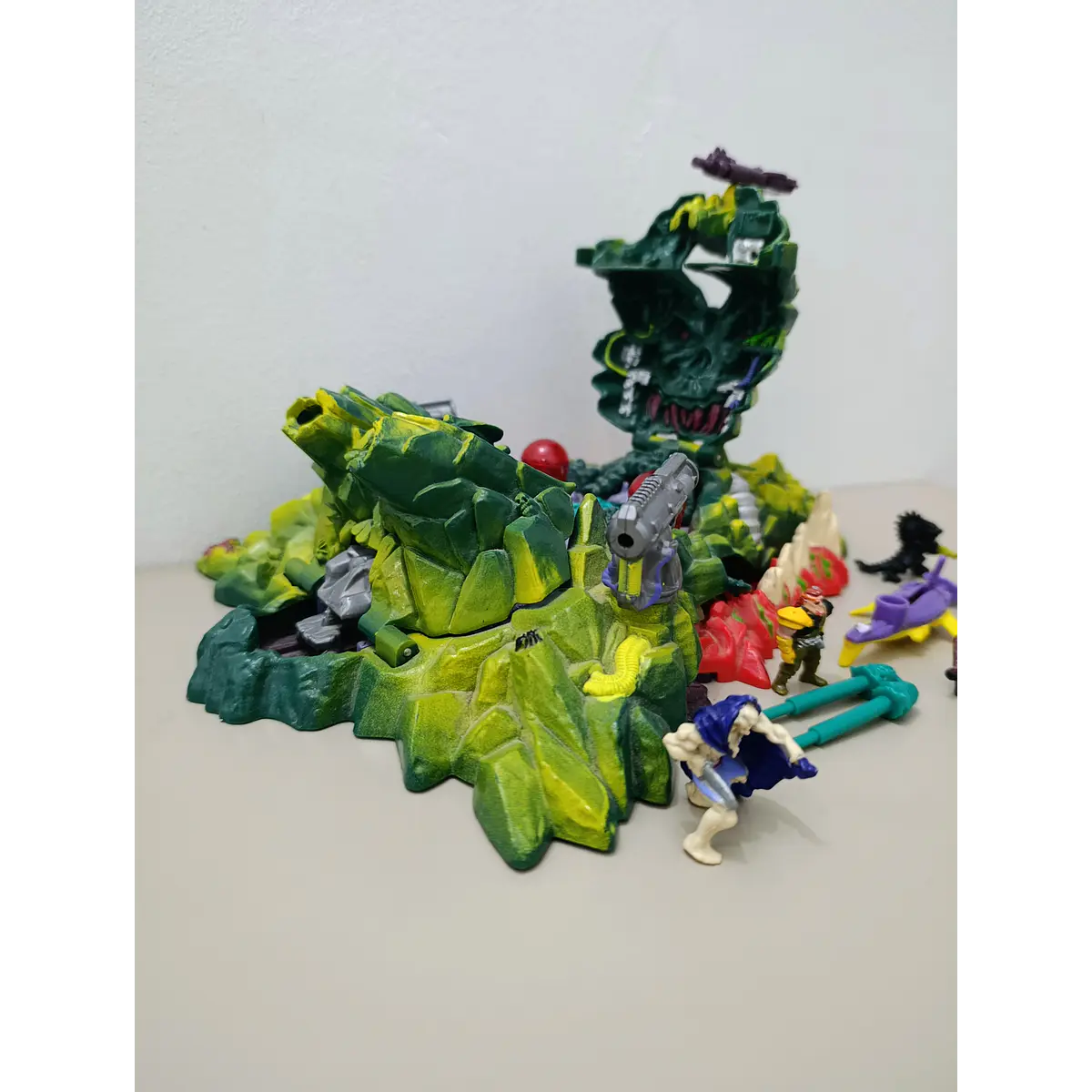 DRAGON ISLAND