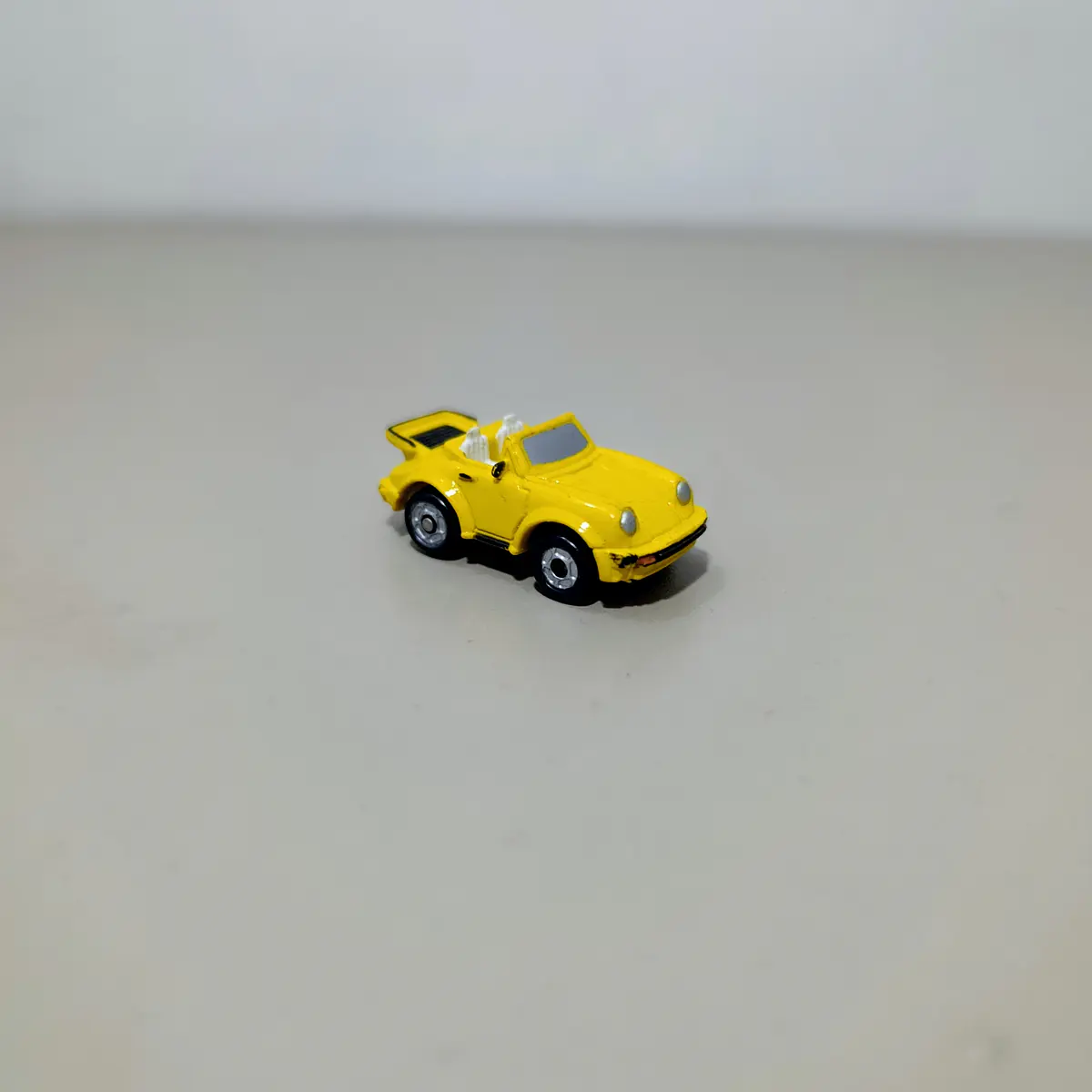 PORCHE FUNRISE