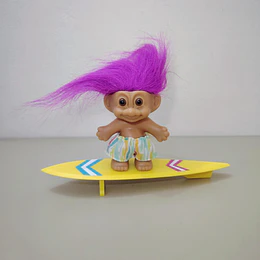 TROLL SURFER