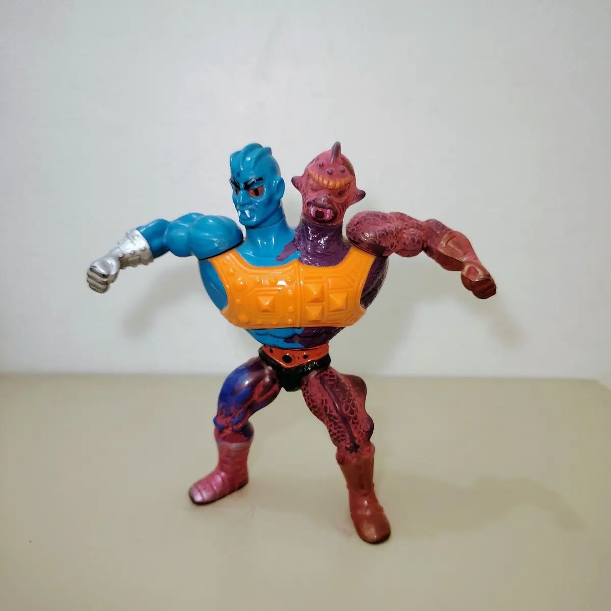 TWO BAD DESGASTE
