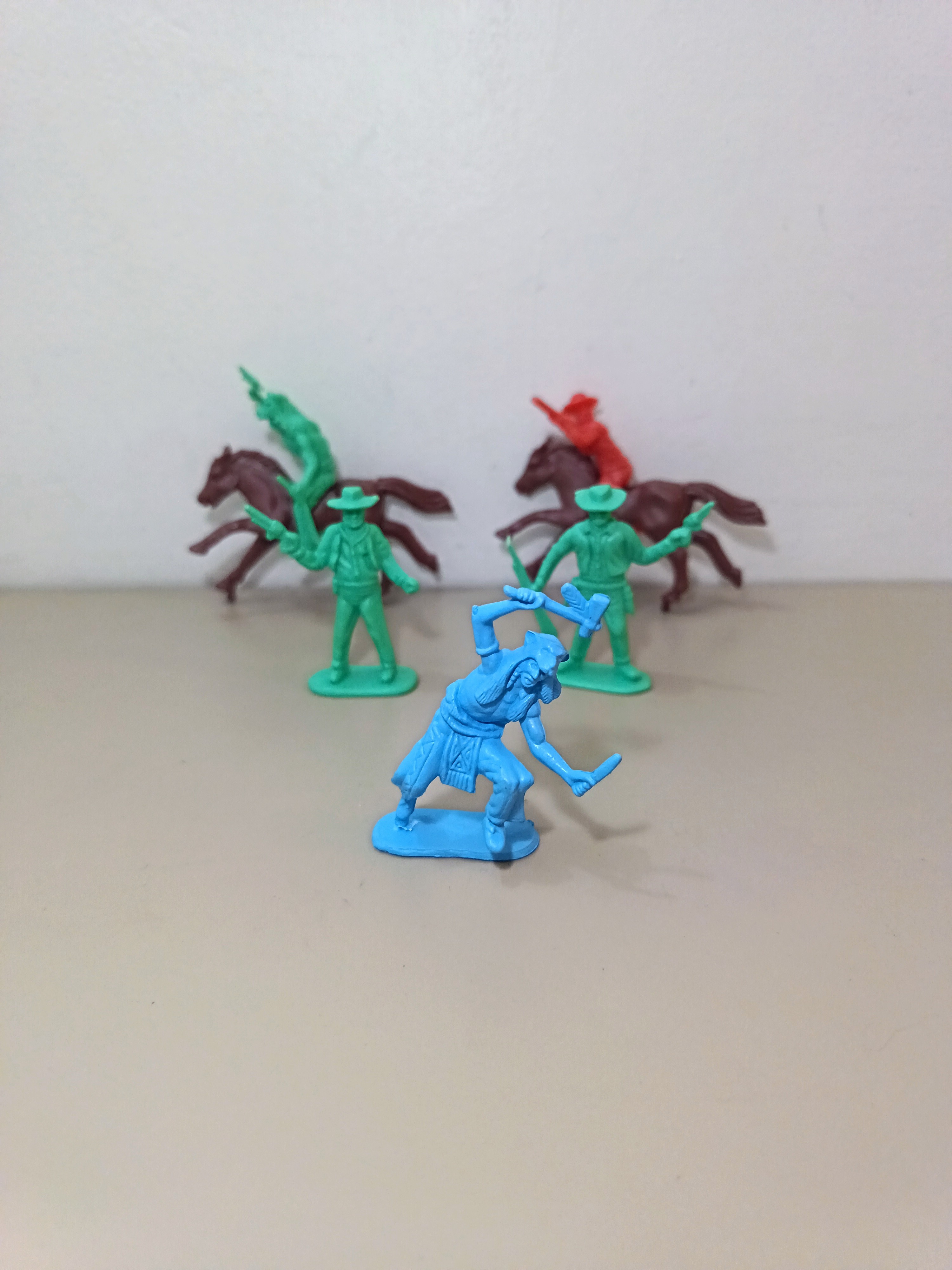 COWBOYS & INDIANS