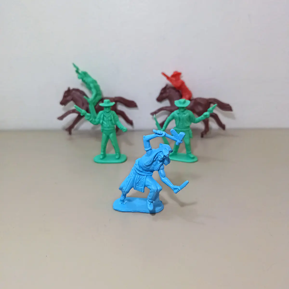 COWBOYS & INDIANS