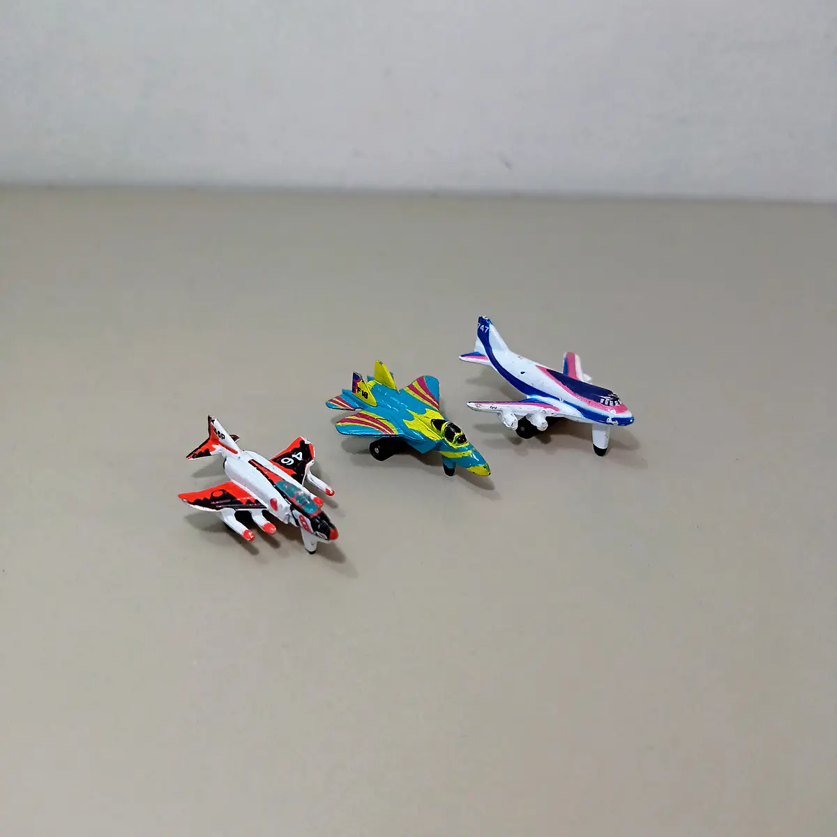LOTE AVIONES MICROMACHINES 