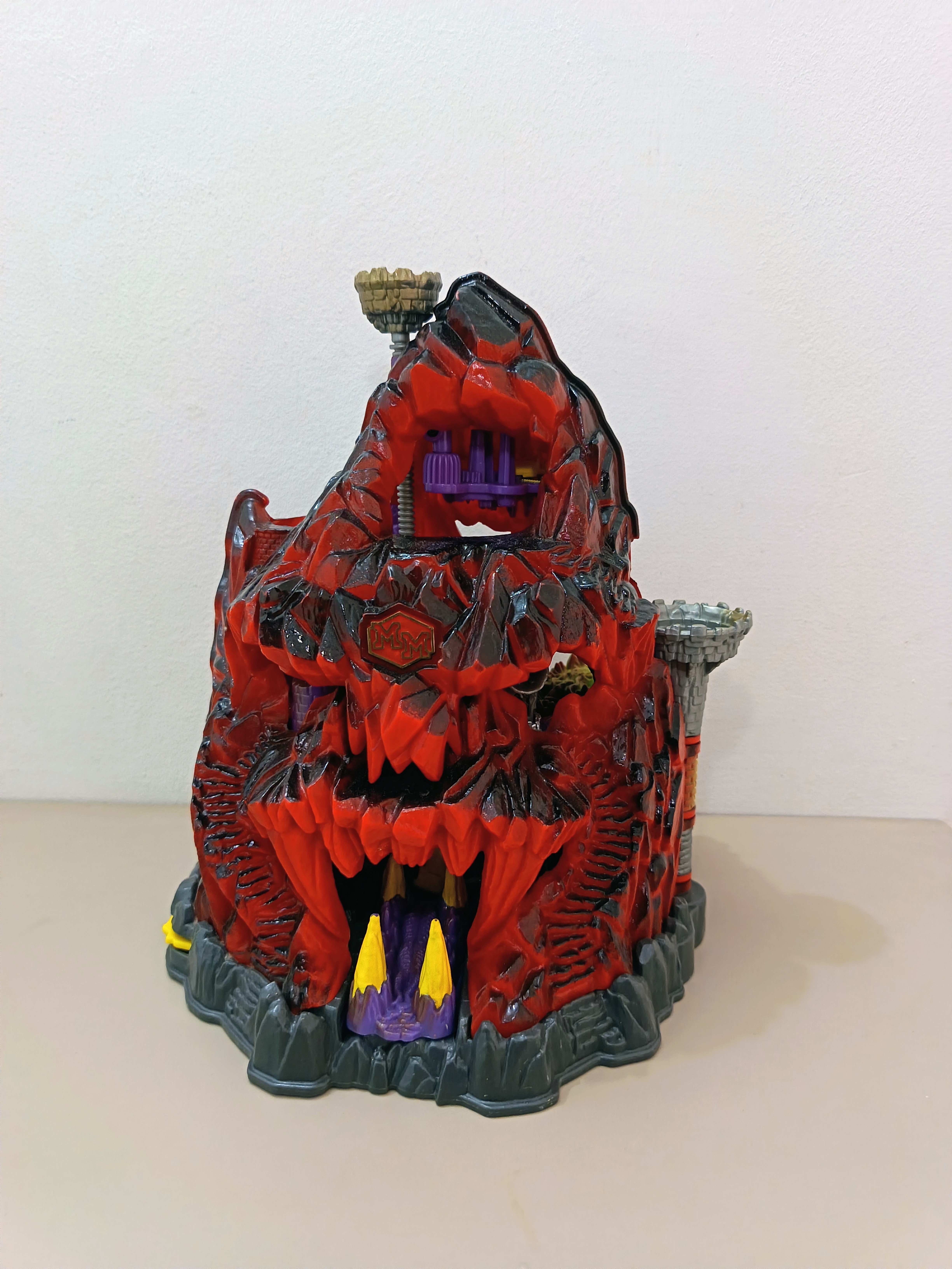 SKULL MOUNTAIN
