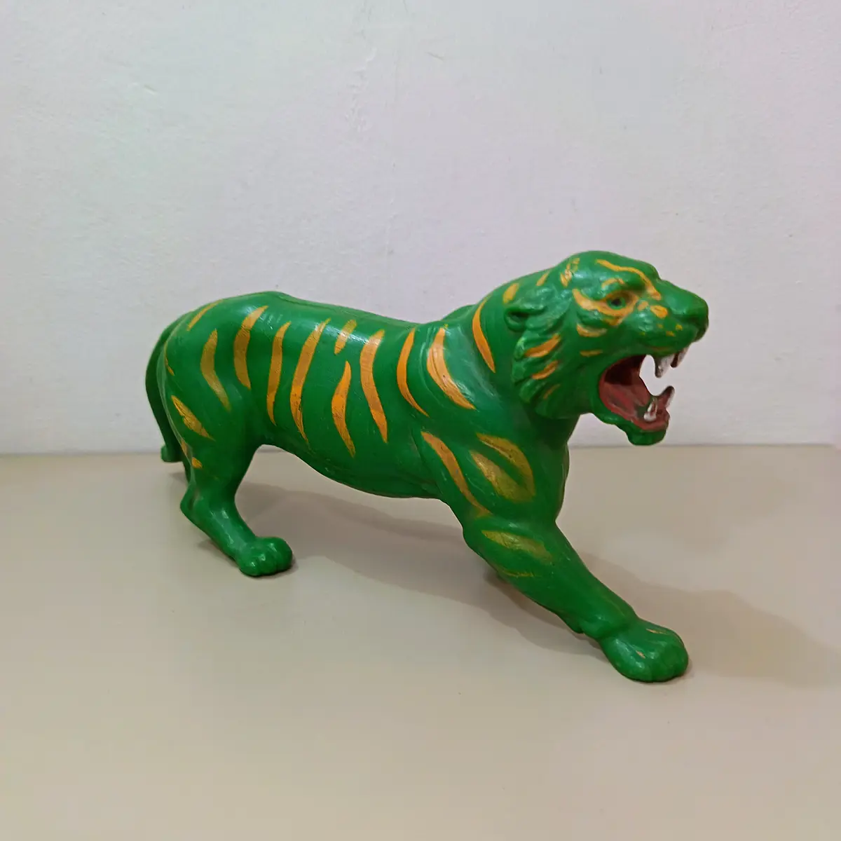 BATTLECAT DETALLE COLA