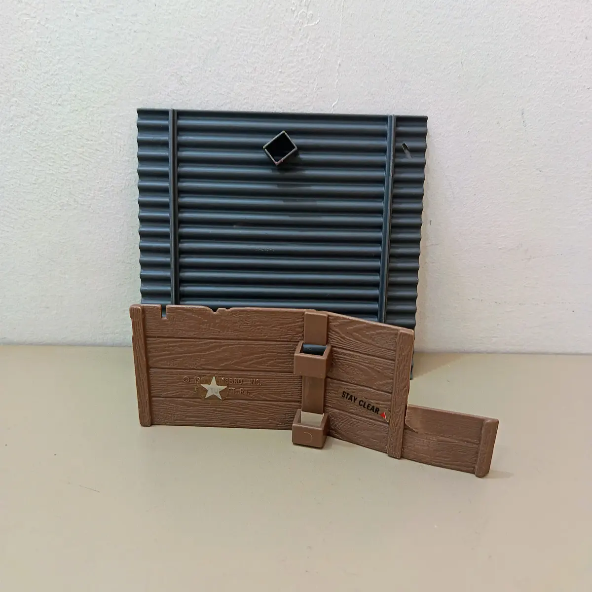 PIEZAS OUTPOST DEFENDER 