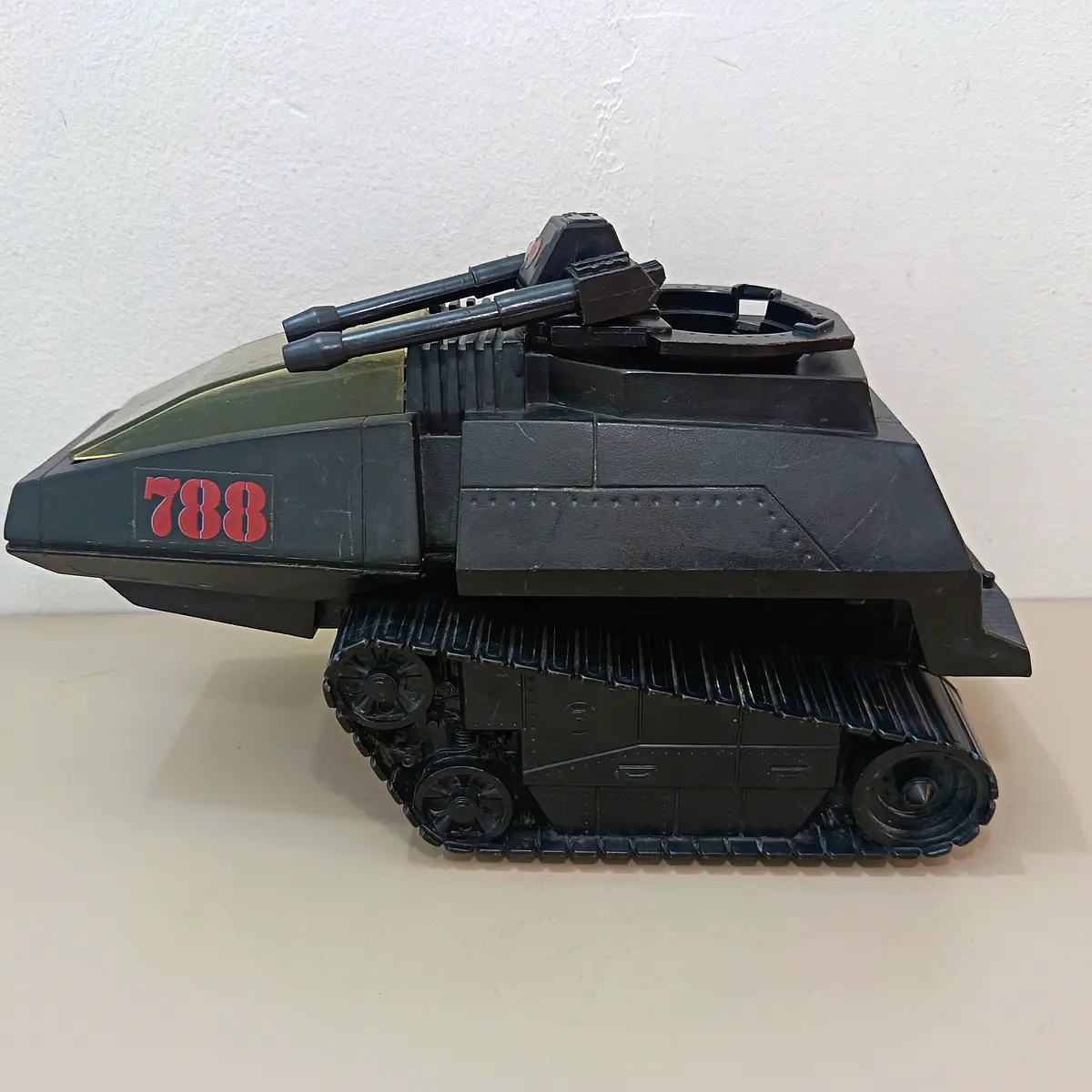 HISS TANK 