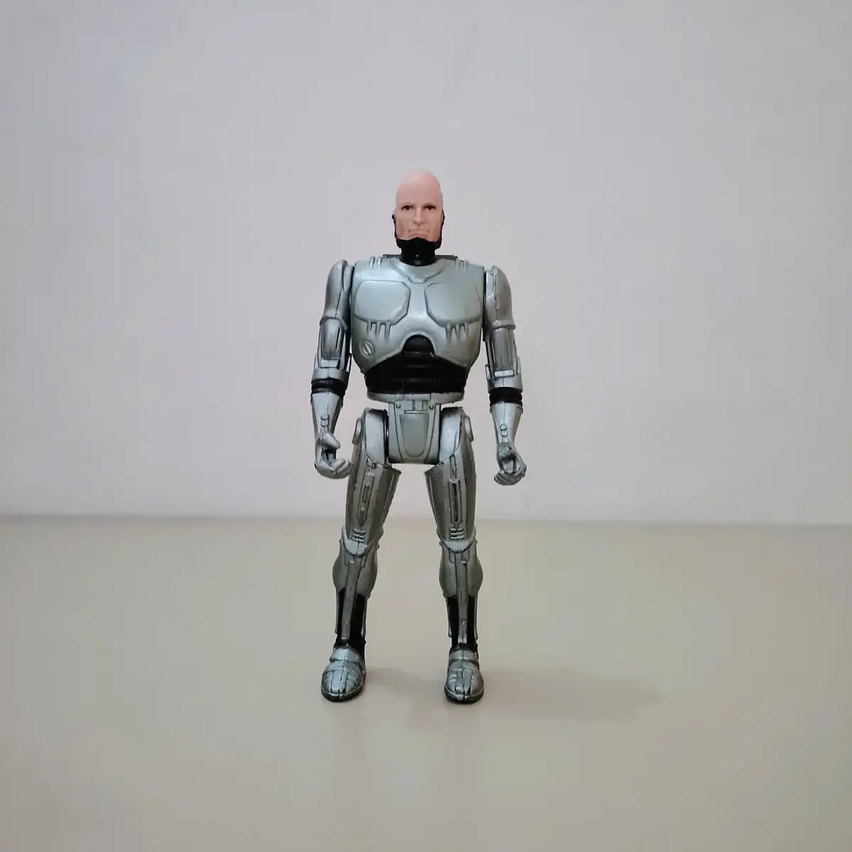 ROBOCOP 