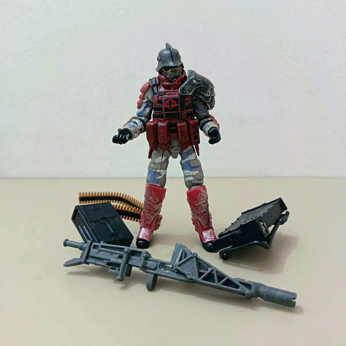 IRON GRANADIER V8
