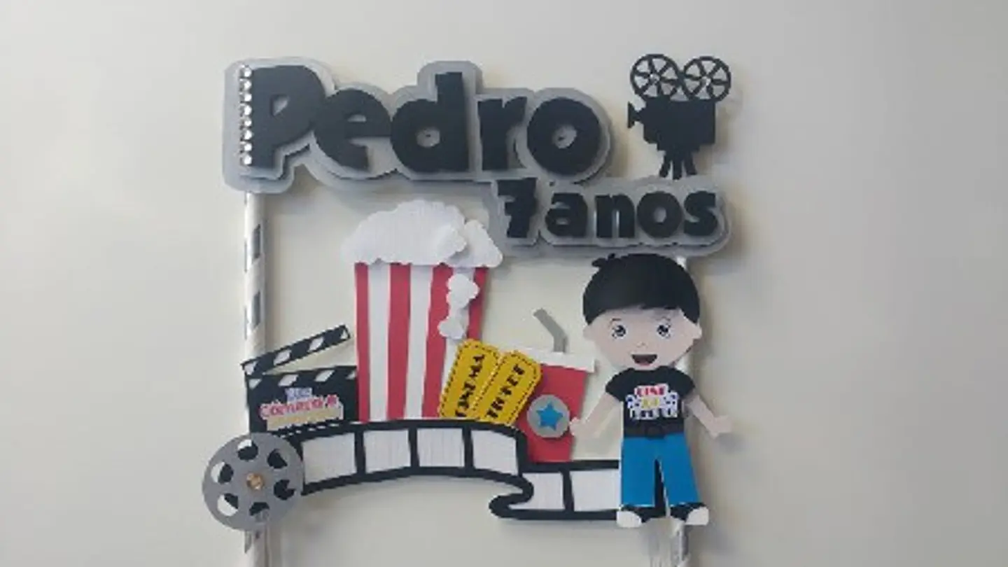 Arquivo Topo de Bolo Cinema em Camadas Menino 1