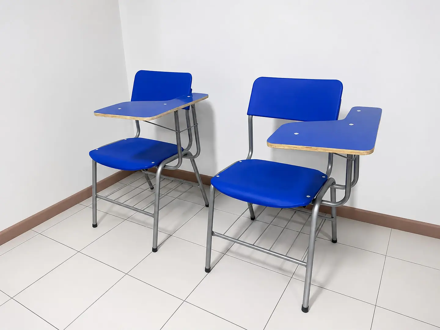 Silla universitaria isonorma 1