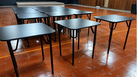 Mesa 60 x 60 / 70 x 70 cm.