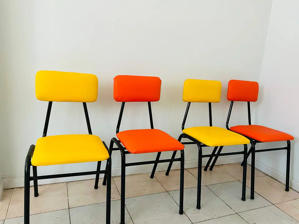 Silla apilable tapizada 3