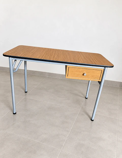 Escritorio de profesor con cajón 