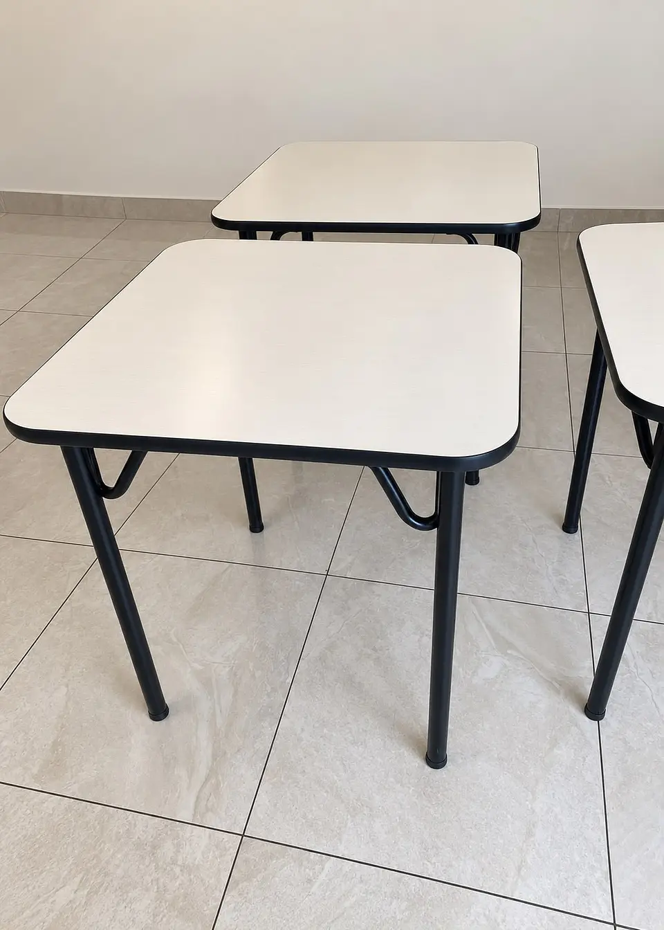 Mesa 60 x 60 / 70 x 70 cm. 3