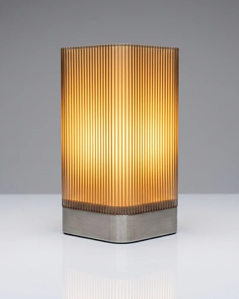 Lámpara de mesa GlowFrame 