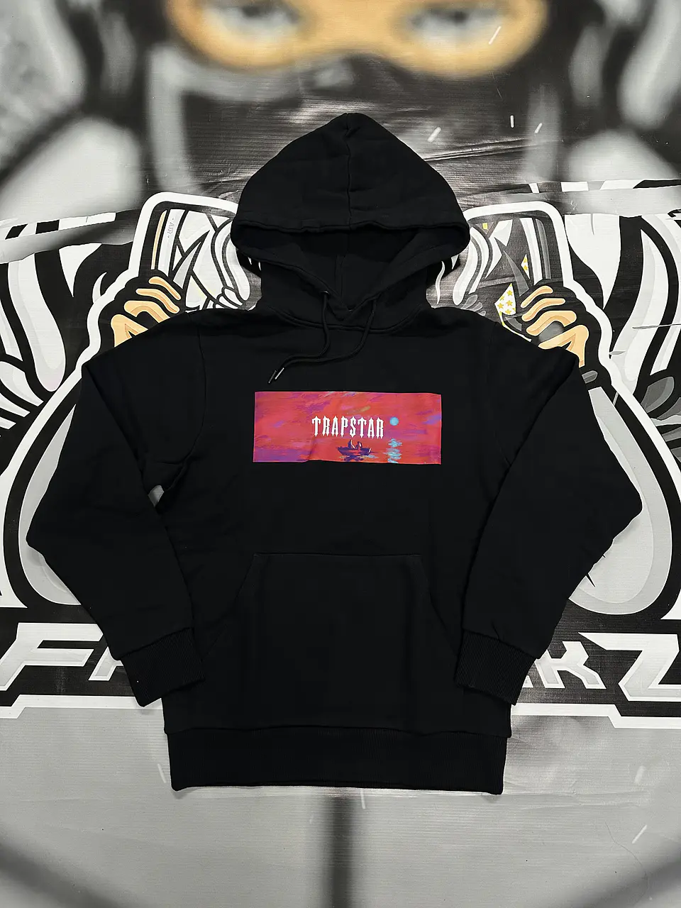 Hoodie trapstar logo landscape 1