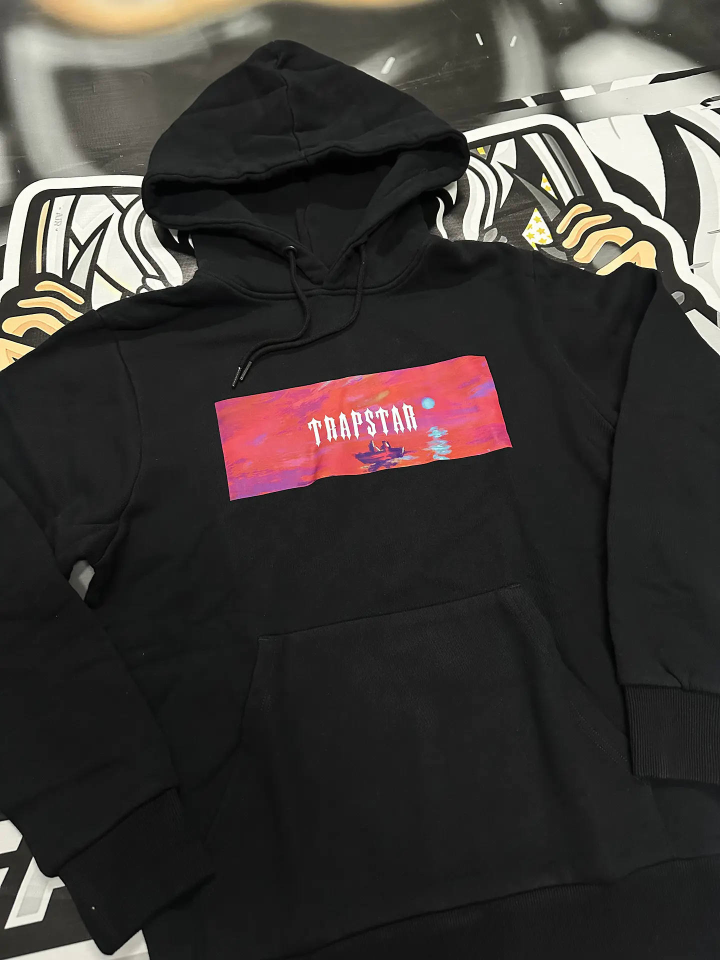 Hoodie trapstar logo landscape 2