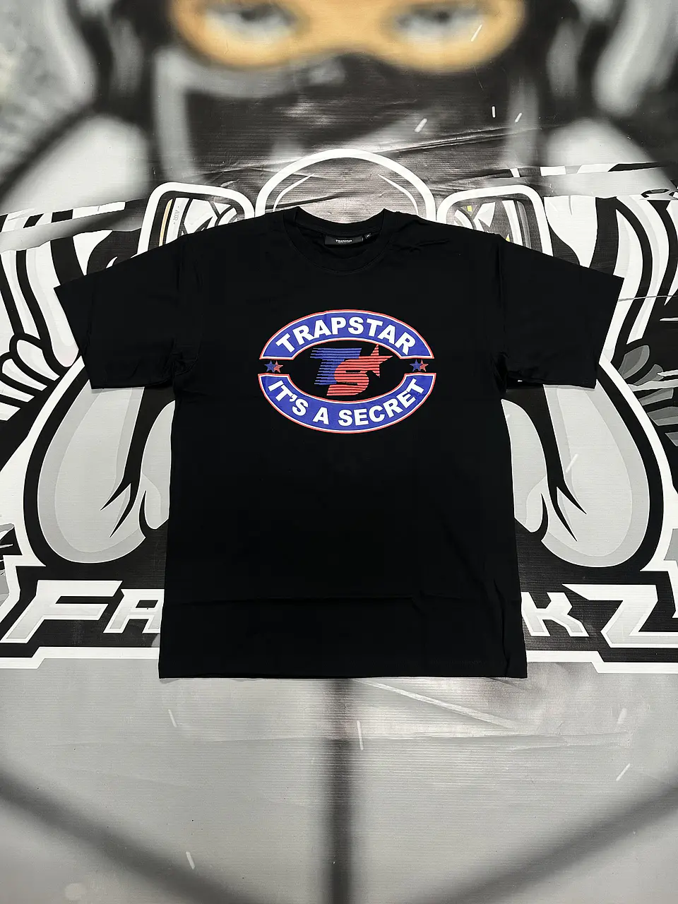 Camiseta Trapstar Its a secret 1