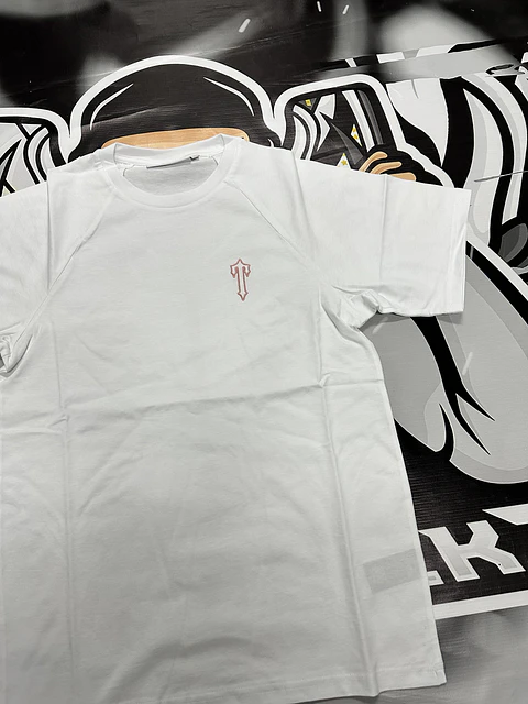 Camiseta Trapstar pink cross 