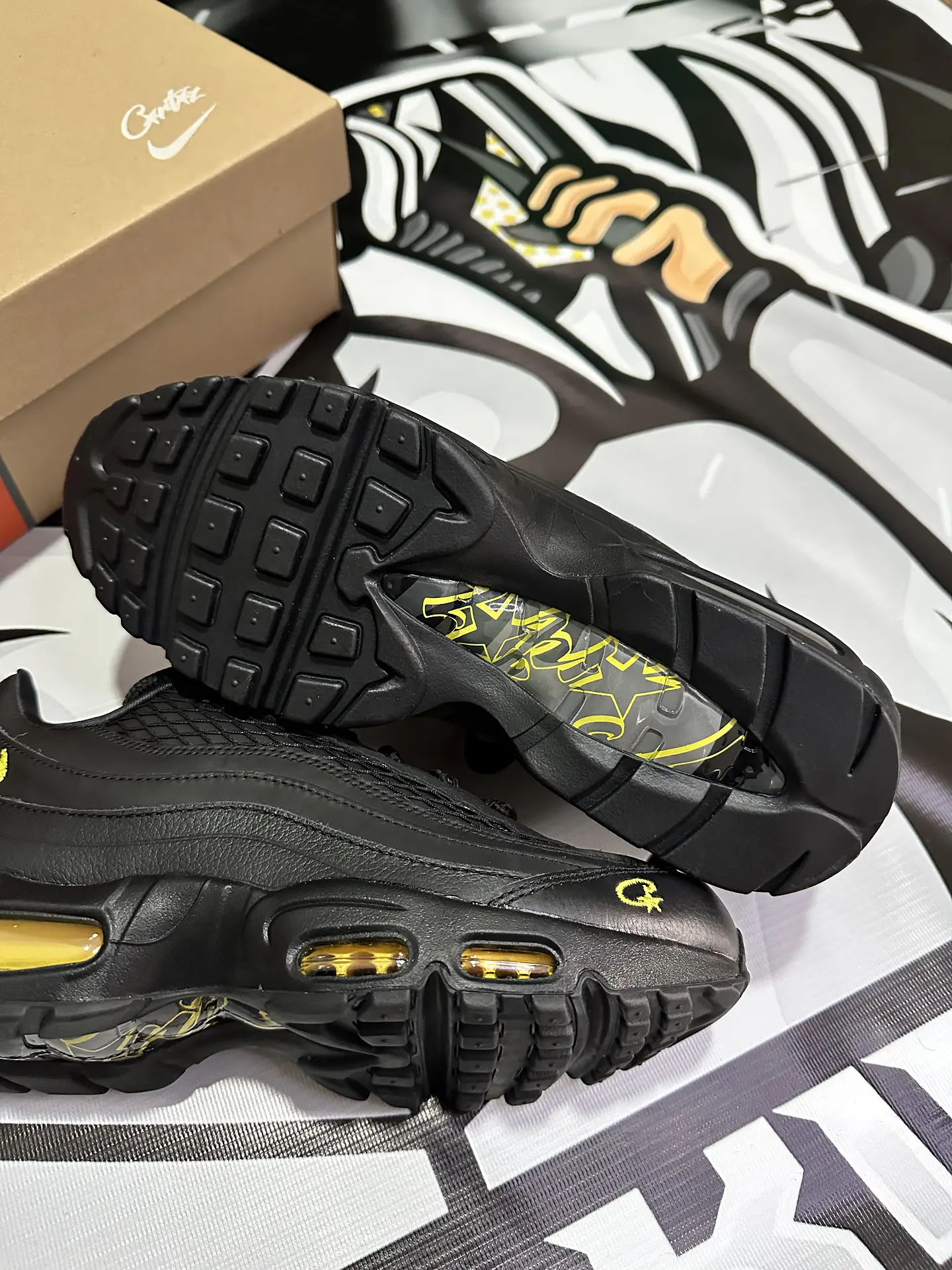 Nike Air Max 95 x corteiz honey 5
