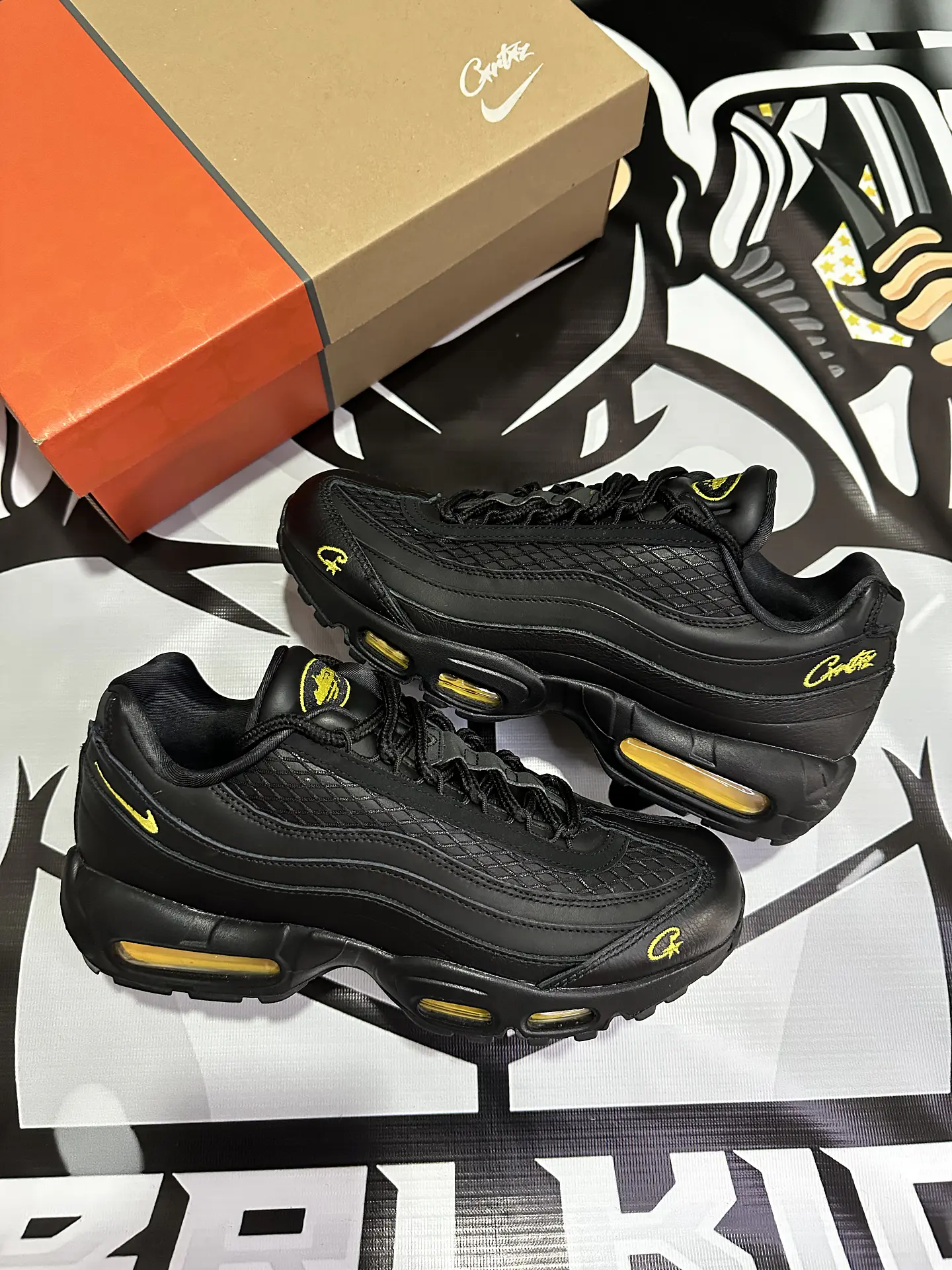 Nike Air Max 95 x corteiz honey 3