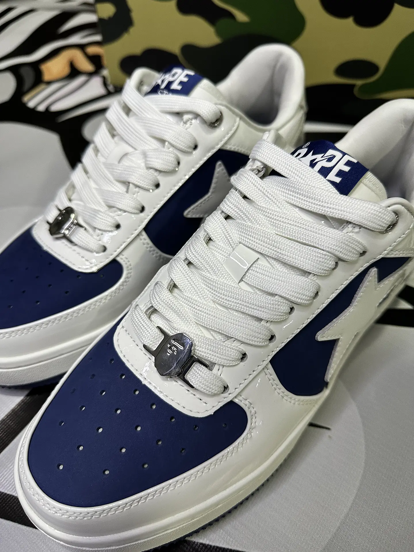BAPE White & Navy BAPE STA  2