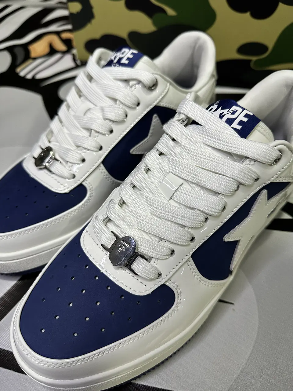 BAPE White & Navy BAPE STA  2