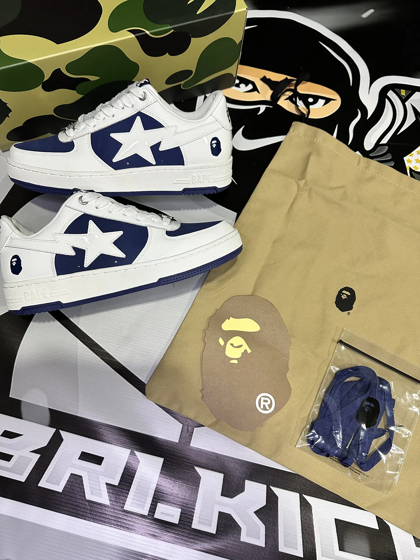 BAPE White & Navy BAPE STA  6