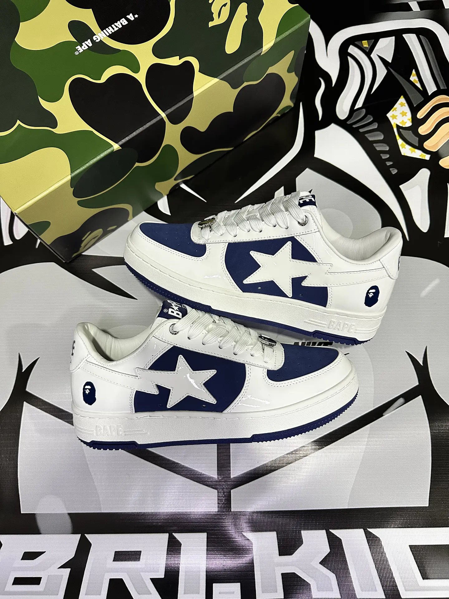 BAPE White & Navy BAPE STA  3
