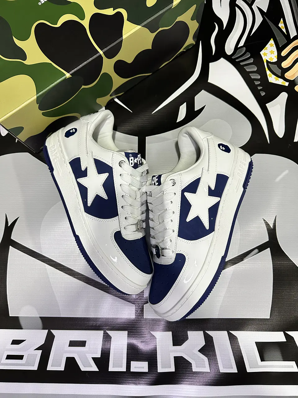BAPE White & Navy BAPE STA  1