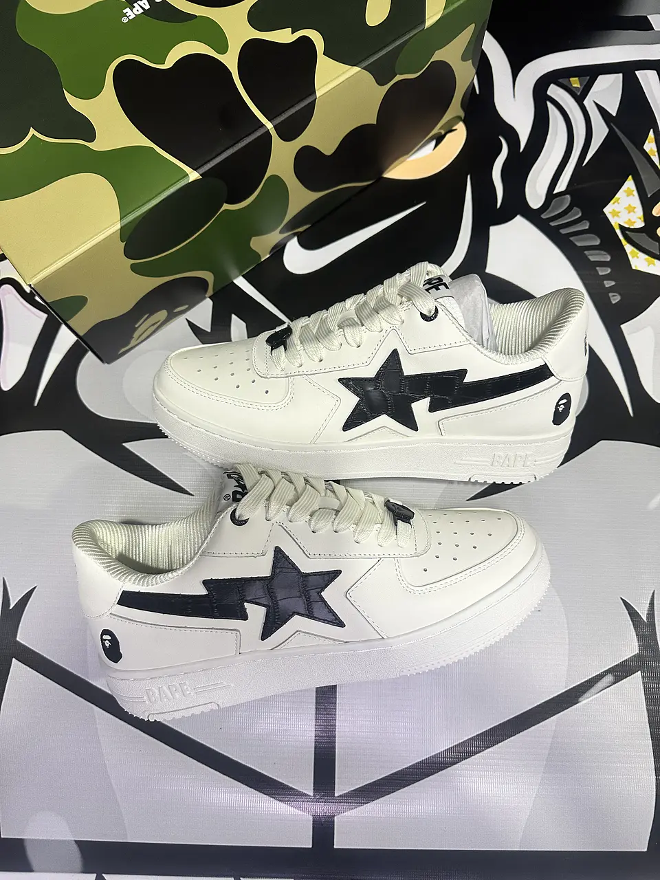 BAPE White & Black ‘BAPE’ STA Icon 3