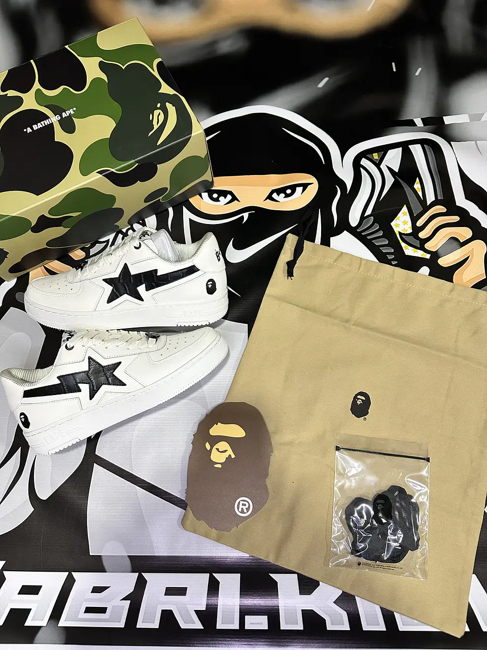 BAPE White & Black ‘BAPE’ STA Icon 6