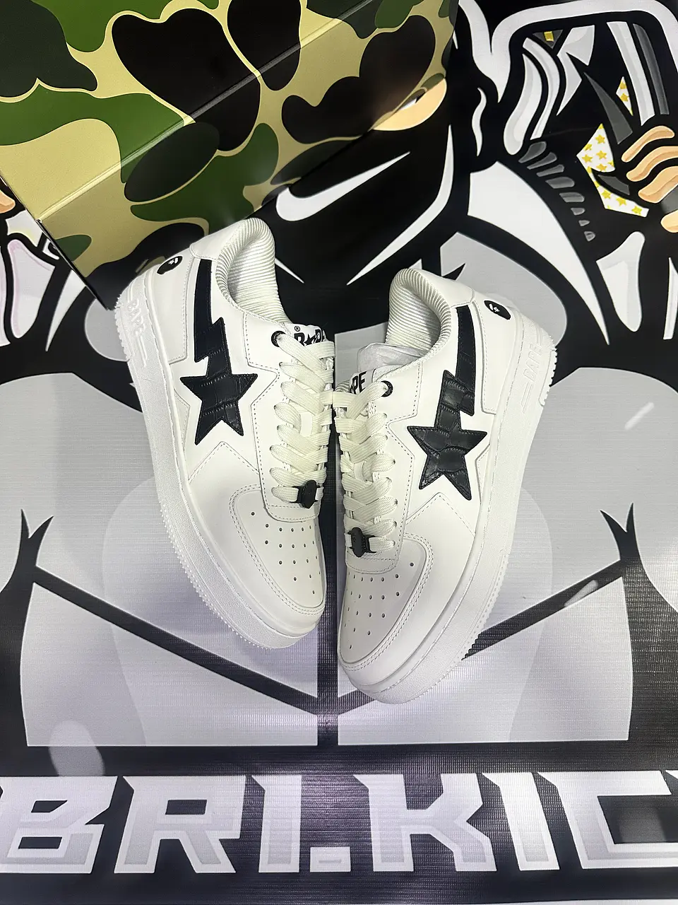BAPE White & Black ‘BAPE’ STA Icon 1