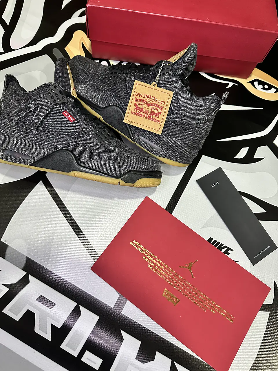 Air jordan retro 4 levis Black (Levis tag) 9