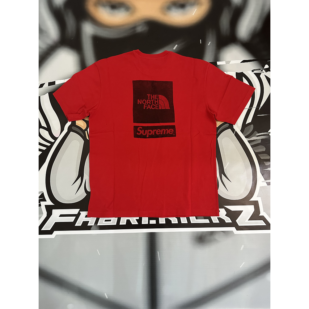 Camiseta @supremenewyork x @thenorthface red