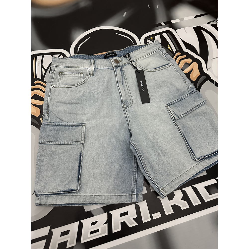 Short Fashion Nova Cargo Jeans sky blue