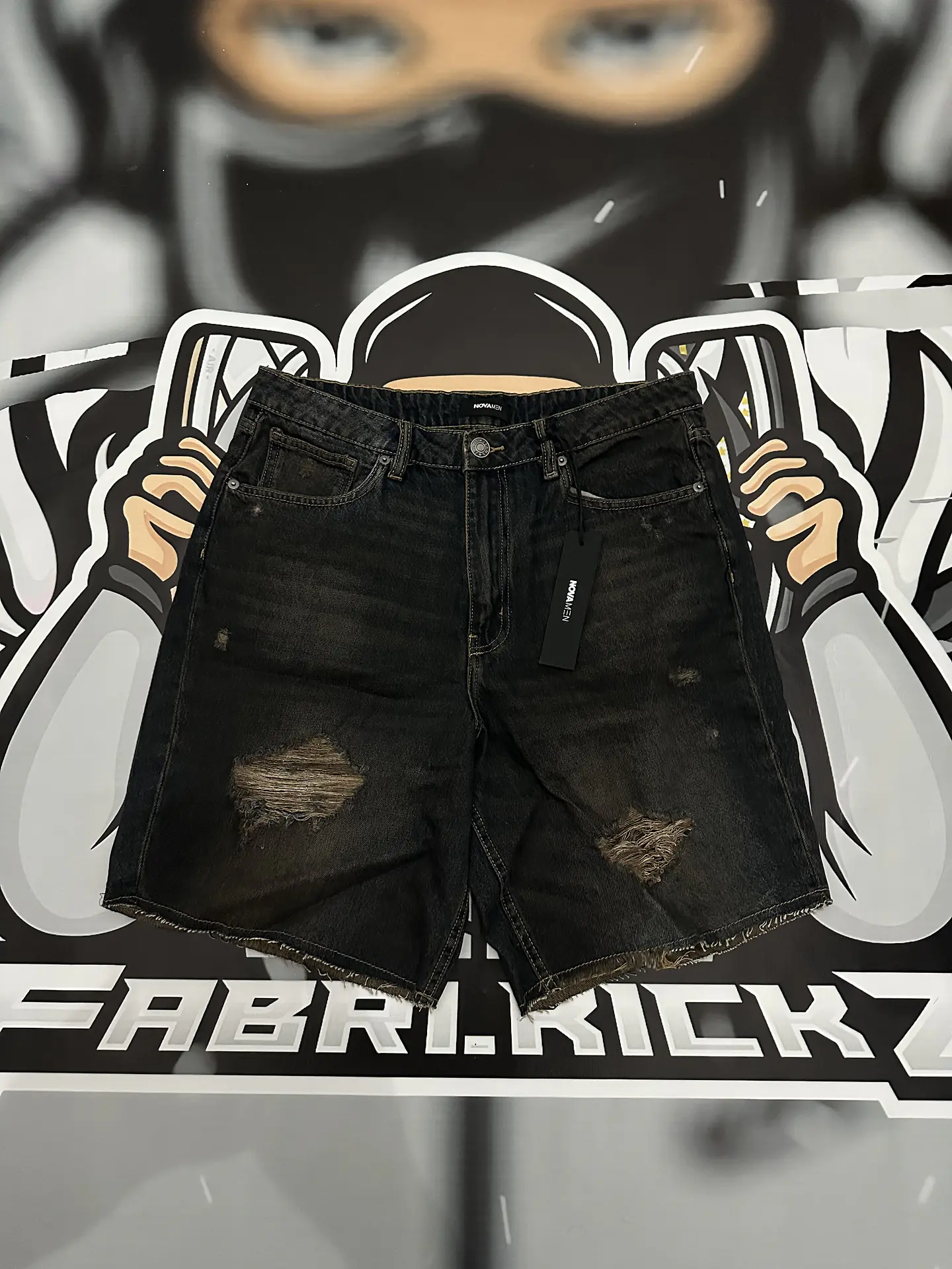 Short Fashion Nova Jeans worn coffee 1
