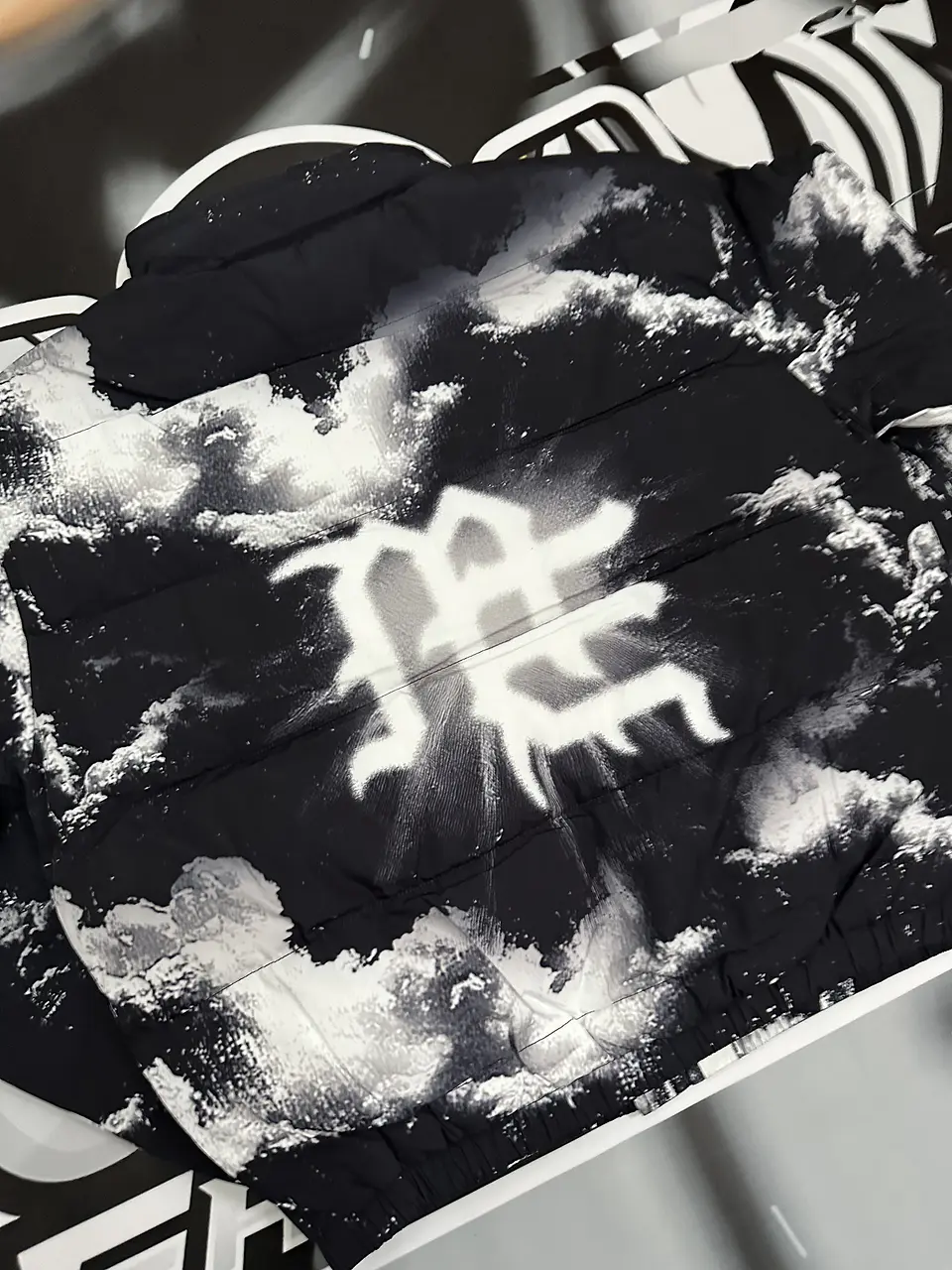Mixed Emotion ‘Cloud’ Puffer Jacket  7