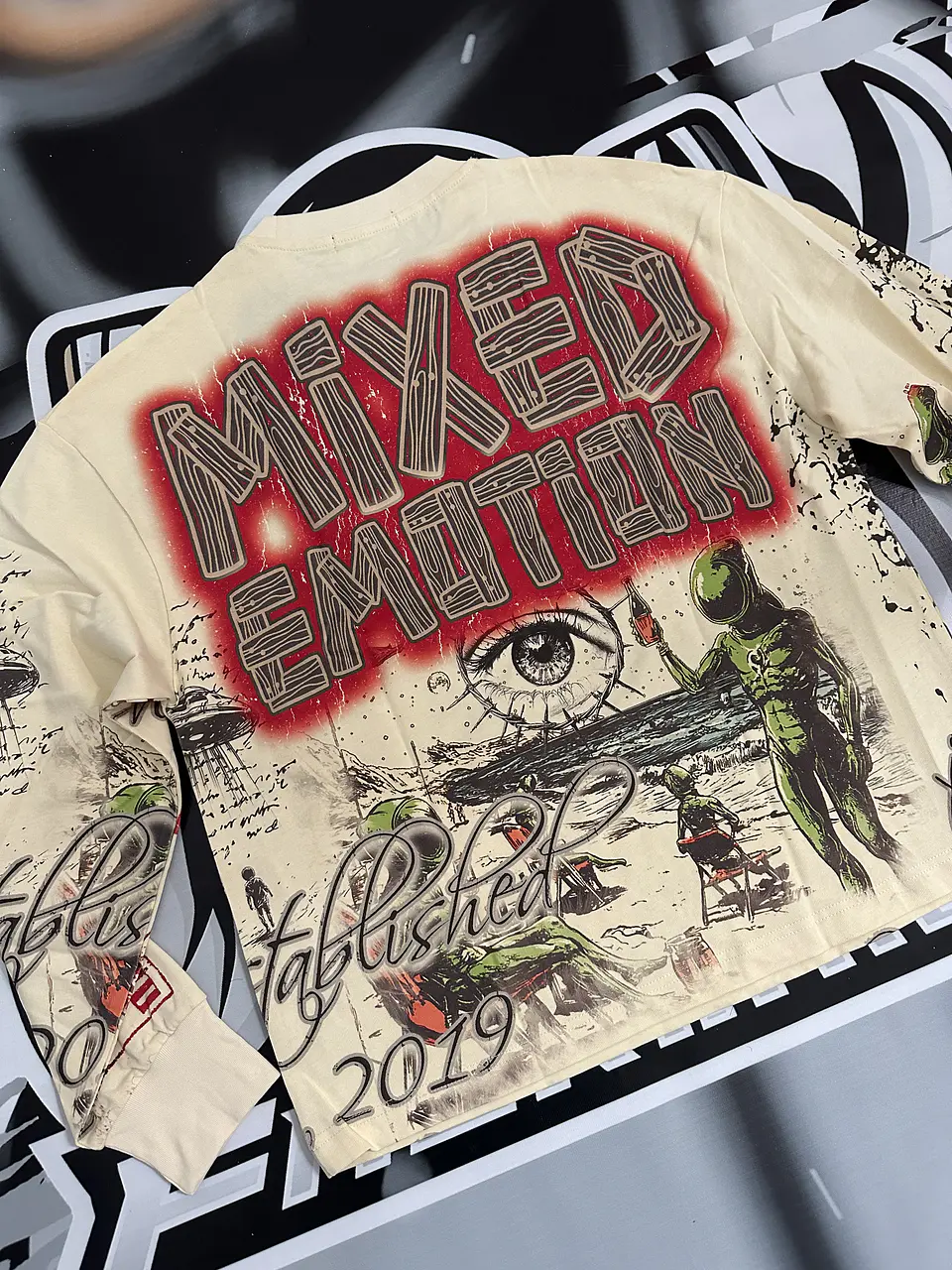 Mixed Emotion Cream ‘Art Club’ Long Sleeve 7