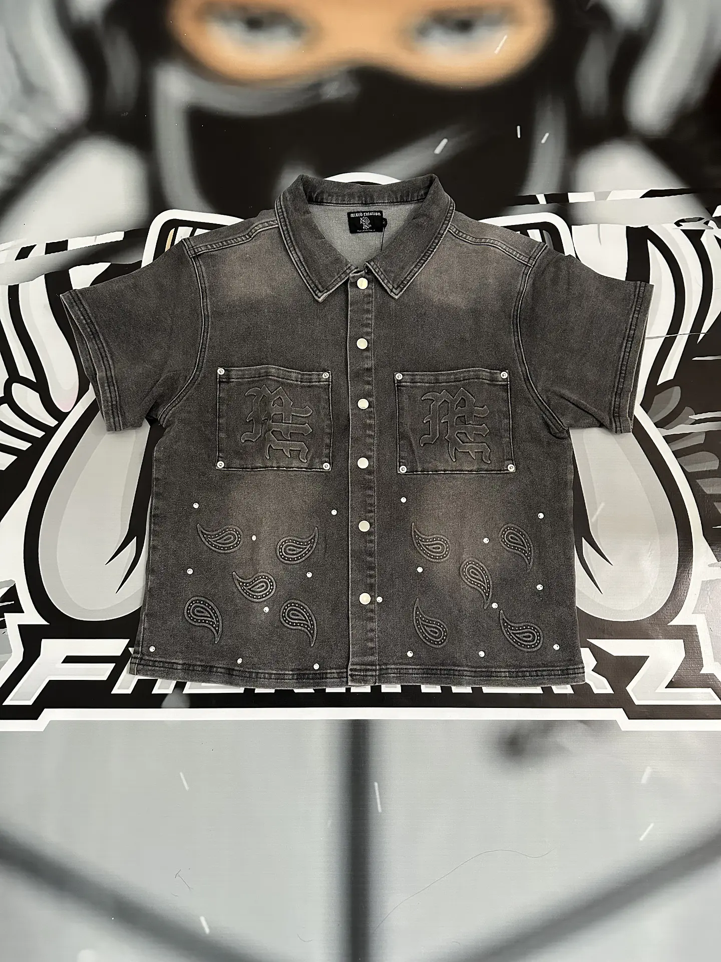 Mixed Emotion ‘Paisley’ grey Shirt 1