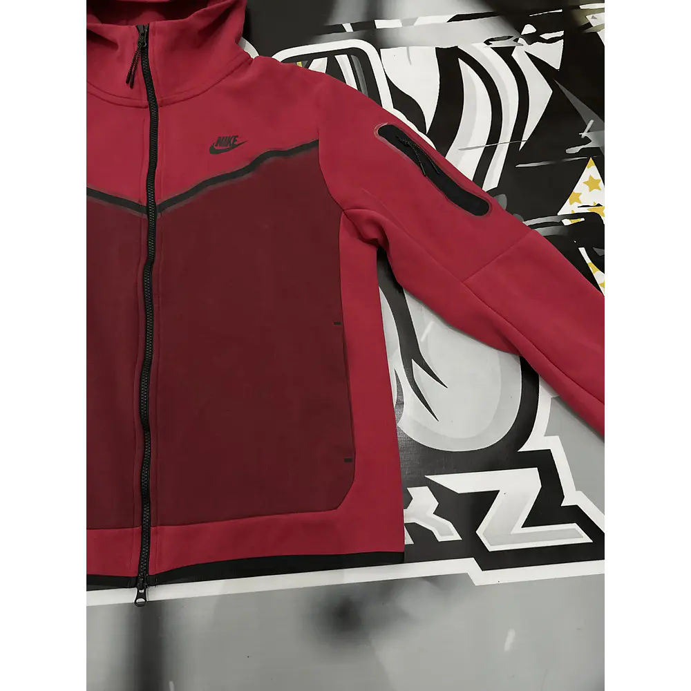Nike Tech Full Zip - red wine USED