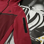 Nike Tech Full Zip - red wine USED