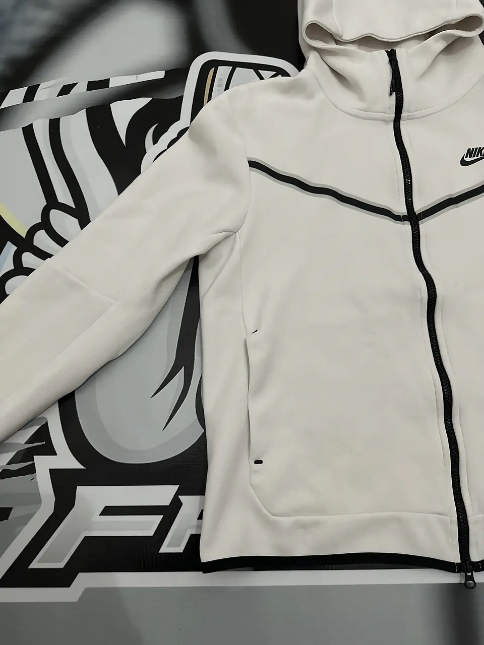 Nike Tech Full Zip - White USED 3