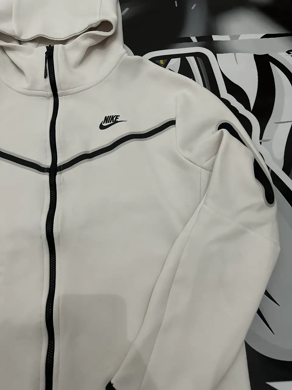 Nike Tech Full Zip - White USED 4