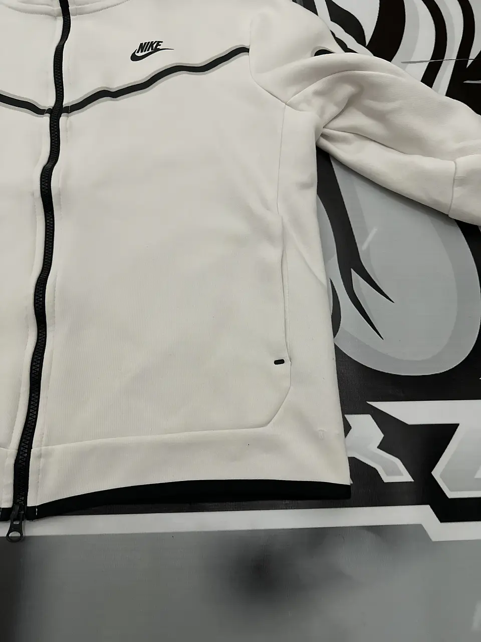 Nike Tech Full Zip - White USED 5