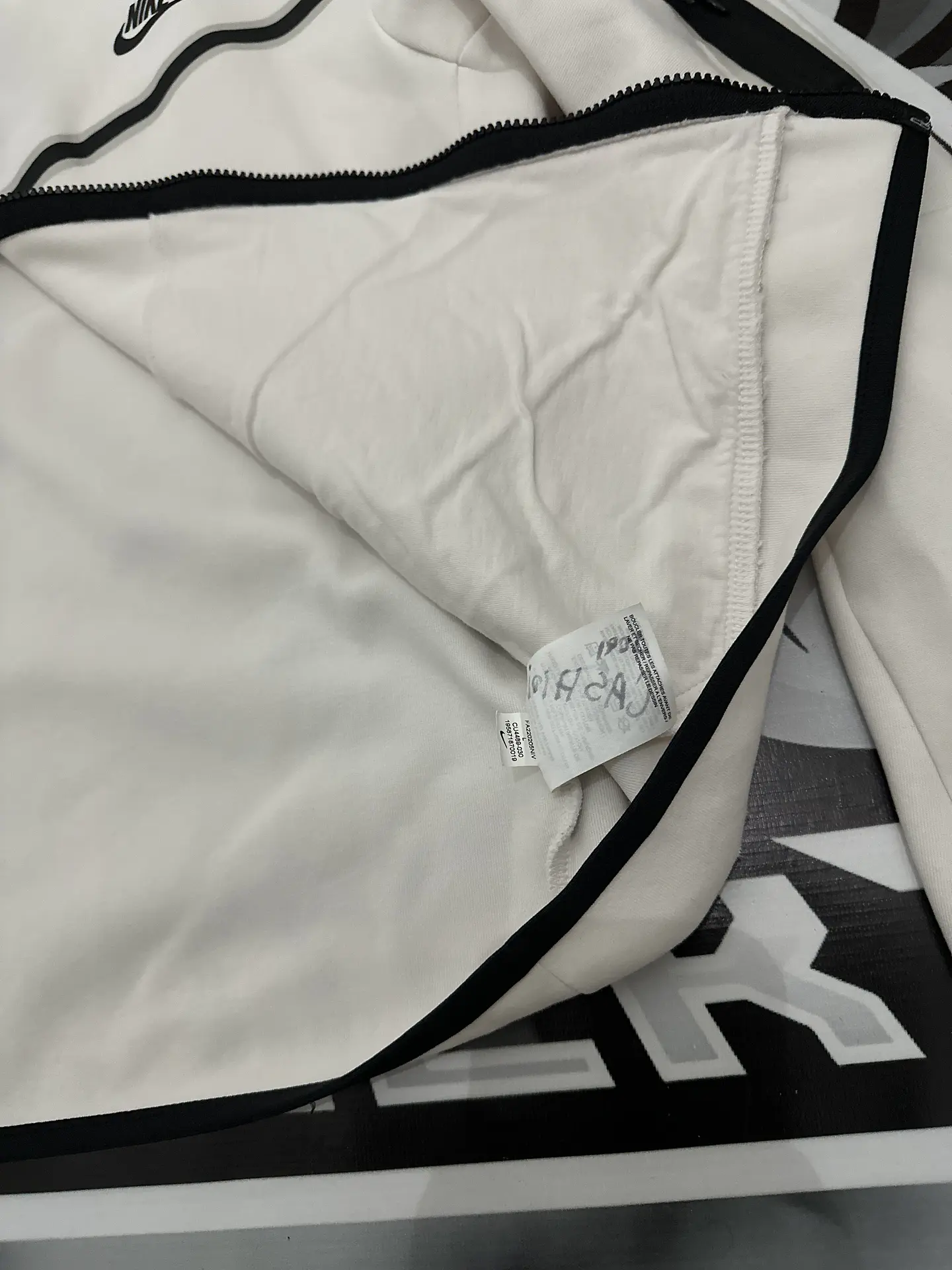 Nike Tech Full Zip - White USED 7